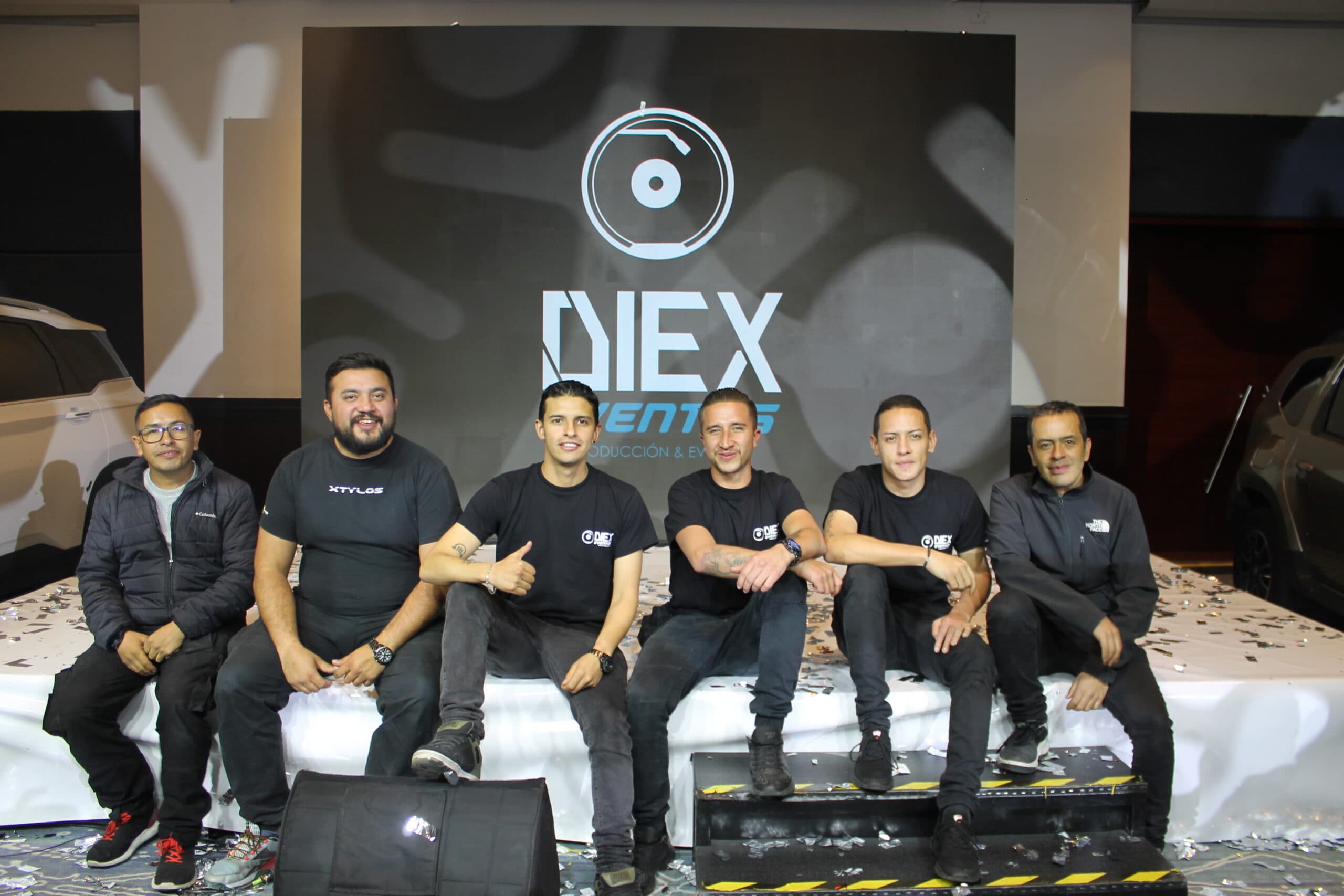Diex Eventos — DJ para Bodas en Chía