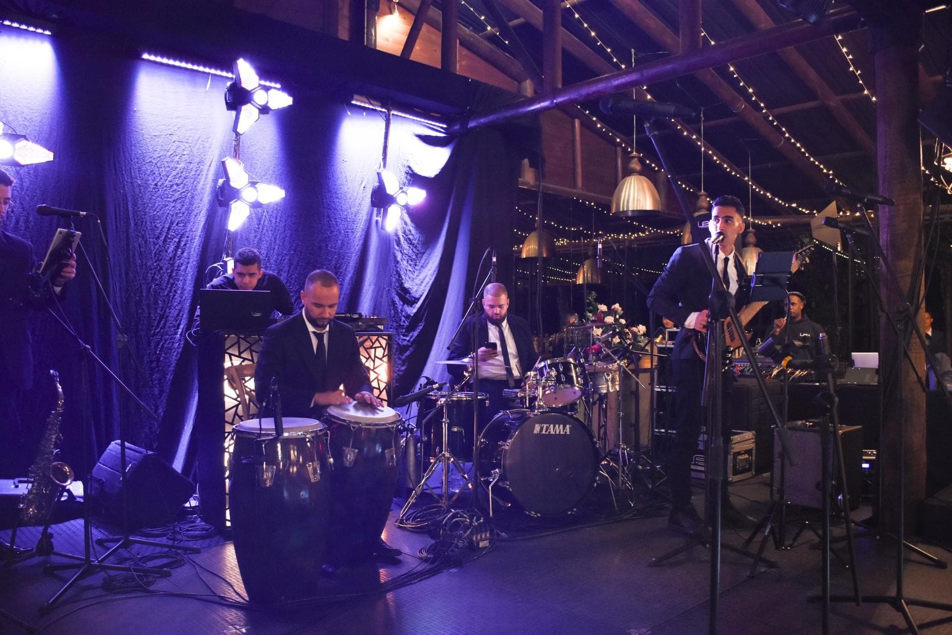 Aguapachá Orquesta — Orquesta Latina en Bello