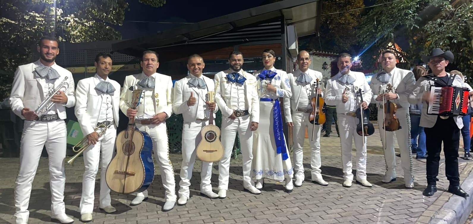 Mariachi Los Reyes de México — Mariachis para Eventos en Medellín
